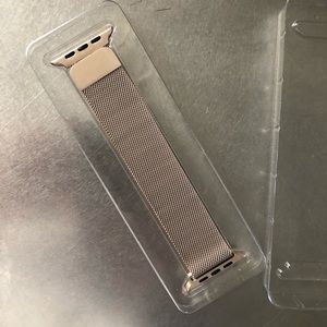 Gold Apple Watch band 42mm